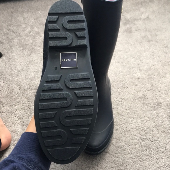 Navy Tommy Hilfiger rain boots - Picture 6 of 6